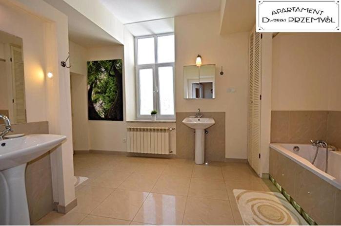 Apartament Dworski Przemyśl Exterior foto